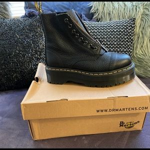 Platform Dr. Marten Boots